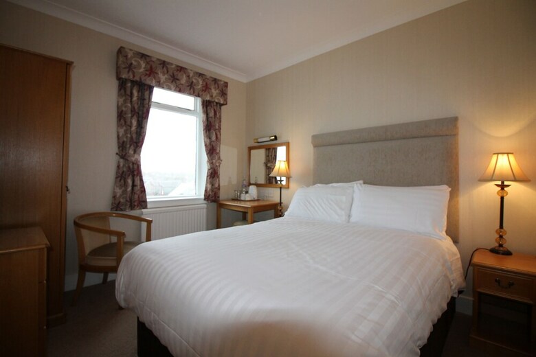 Parkstone Hotel