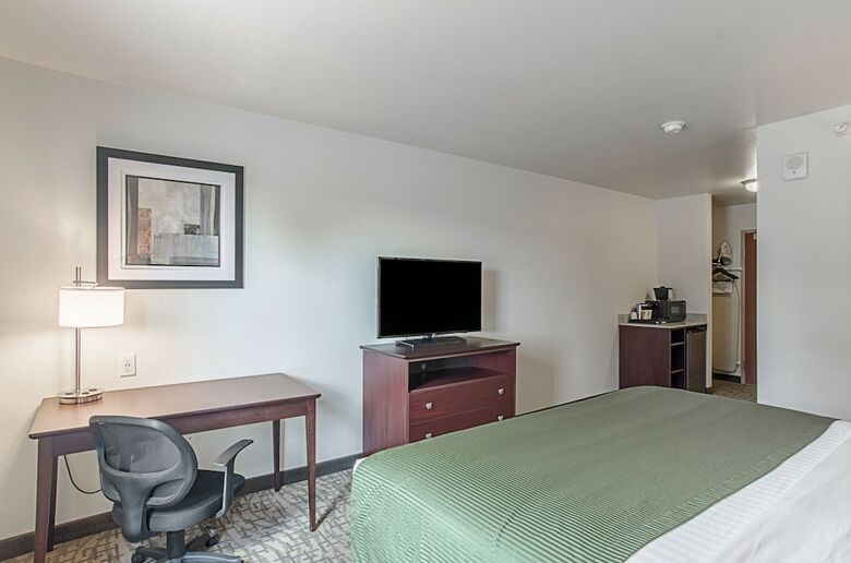 Hotel Cobblestone Inn & Suites - Guernsey