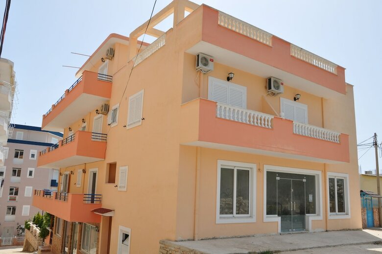 Apartamentos Vila Alvin
