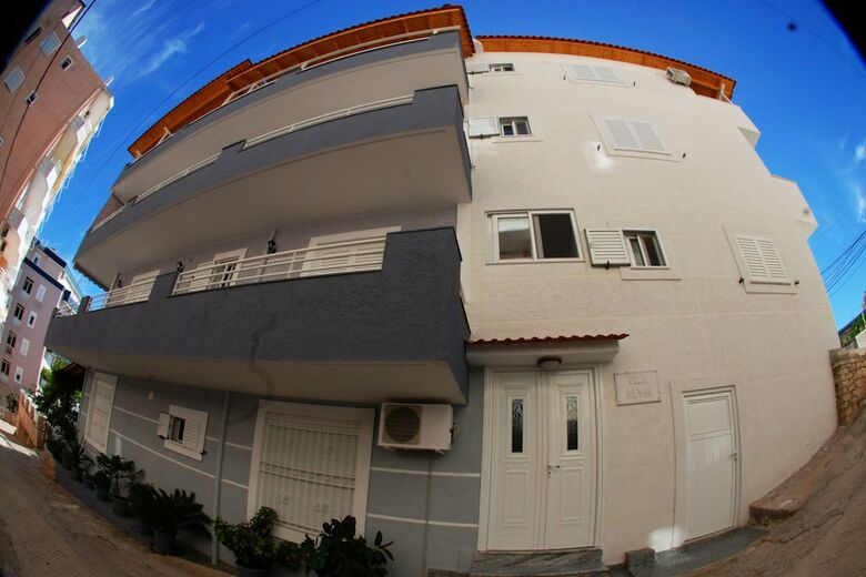Apartamentos Vila Alvin