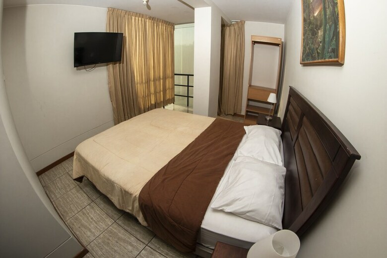 Hotel Puerto Del Sol