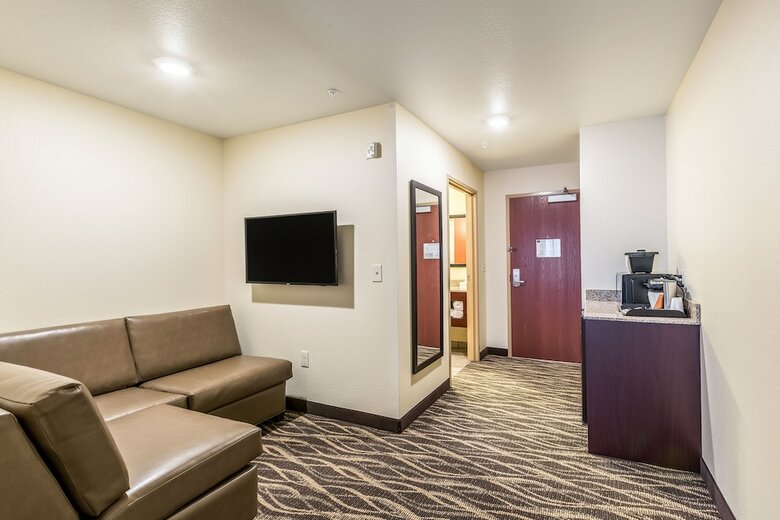 Cobblestone Hotel & Suites ? Stevens Point