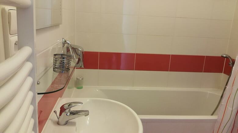 Apartamentos Bastien Studio Near Airport