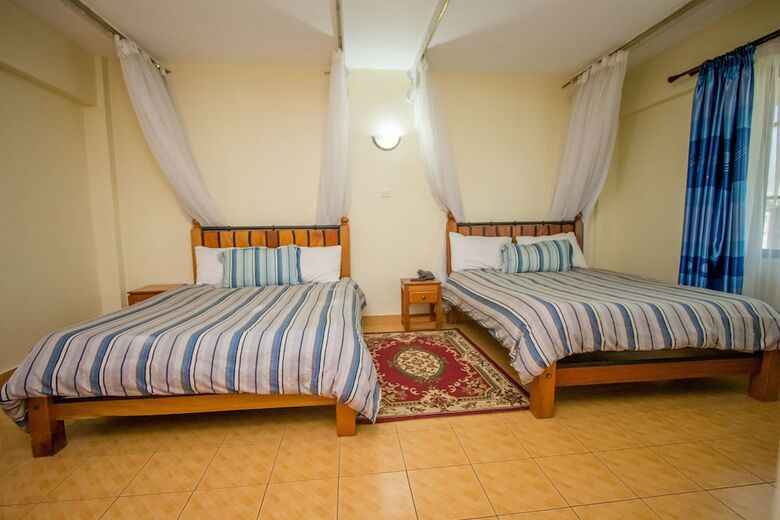 Meru Paramount Hotel
