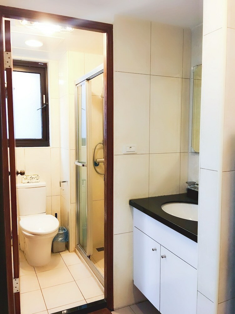 Q Square Apartment