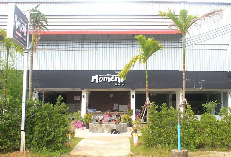 Hostal The Moment Hostel