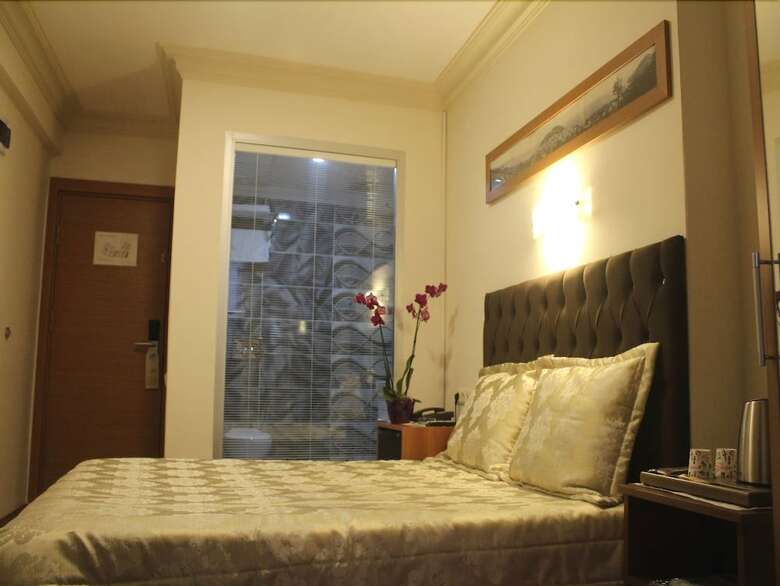 Hotel Kit Tur