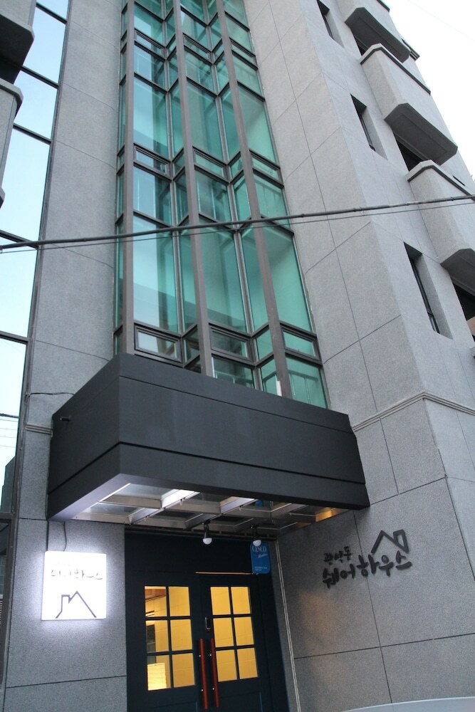 Hostal Gwang Seok Dong Guest House & Hostel