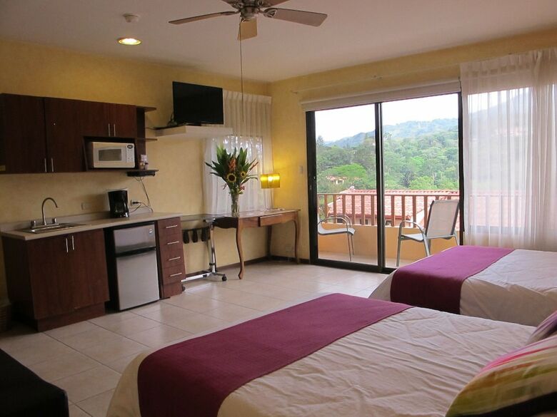 Bed & Breakfast Las Cumbres Inn
