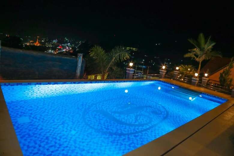 Famous Hotel Kalaw