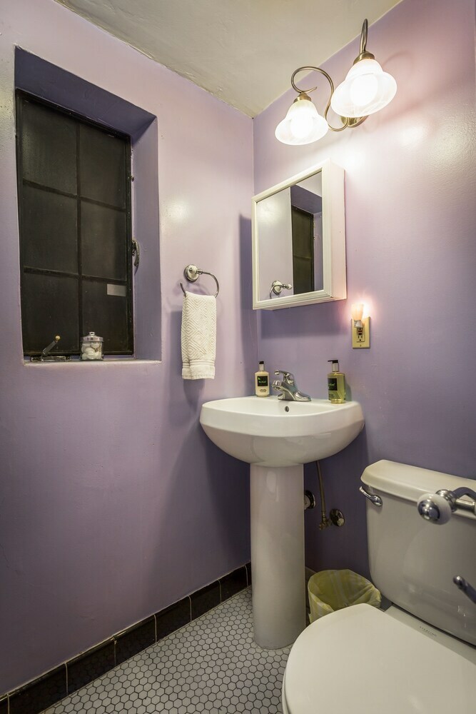 Downtown Historic Bed And Breakfast