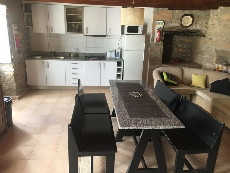 Apartamentos Casal S�o Jo�o Cottages