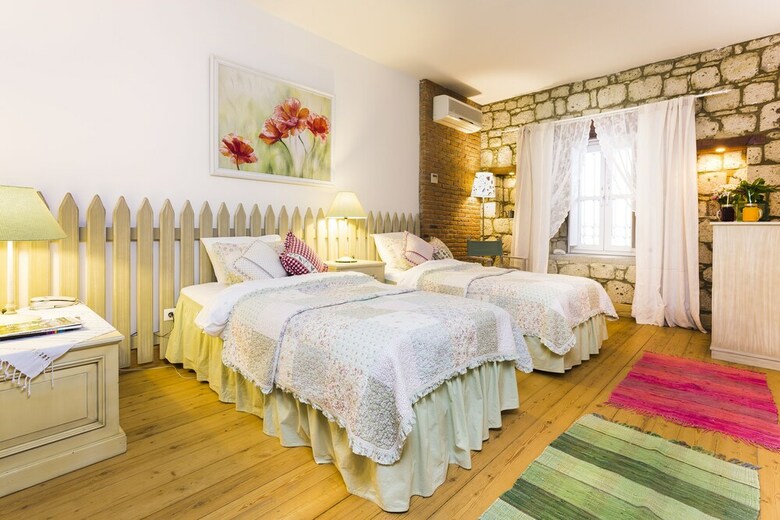 Hotel Cadde 75