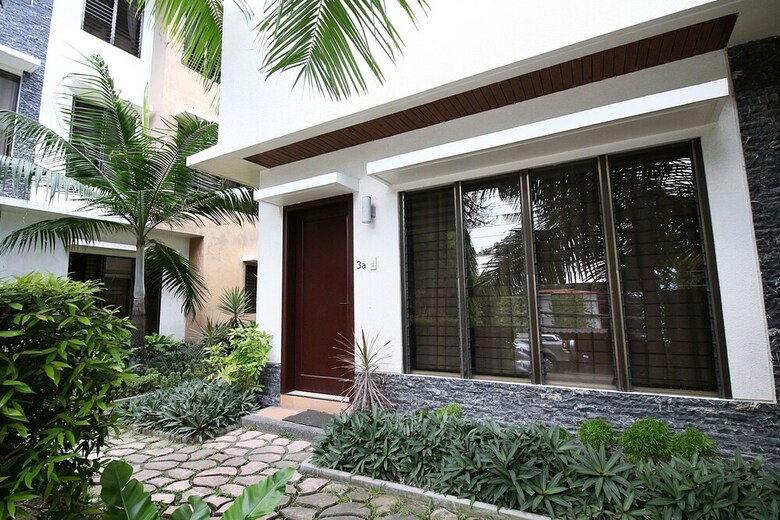 Apartamentos Hassaram Courtyard