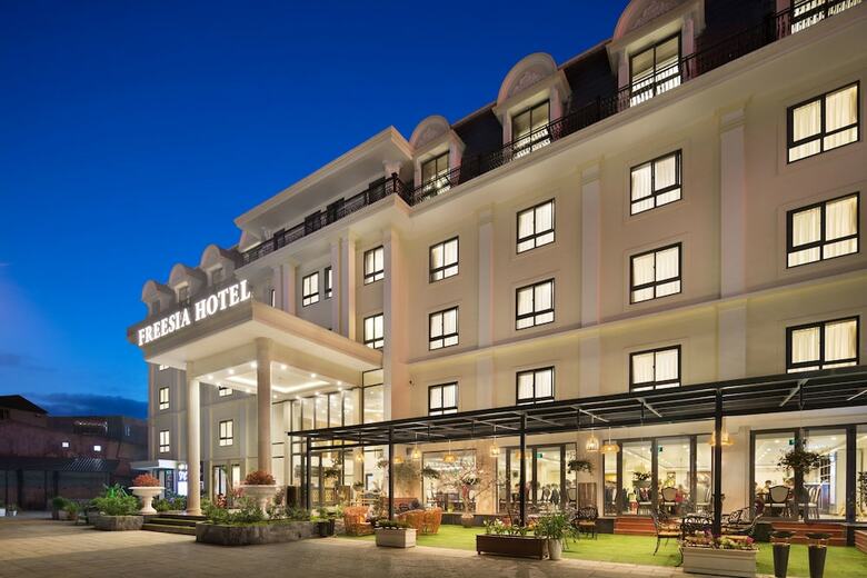 Freesia Hotel