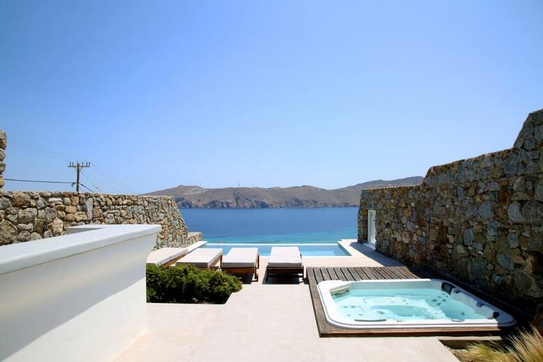 Aiolos Villas