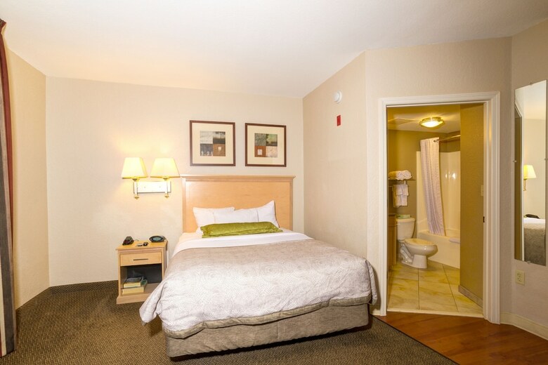Hotel Candlewood Suites Ft Myers I75