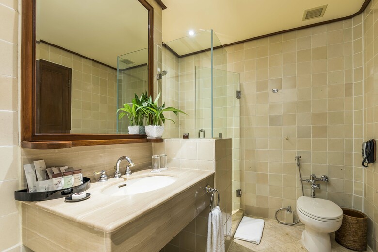 Chatrium Hotel Royal Lake Yangon