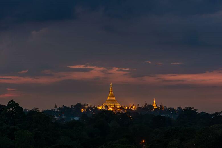 Chatrium Hotel Royal Lake Yangon