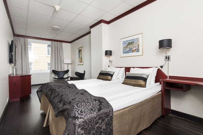 Hotel First Atlantica