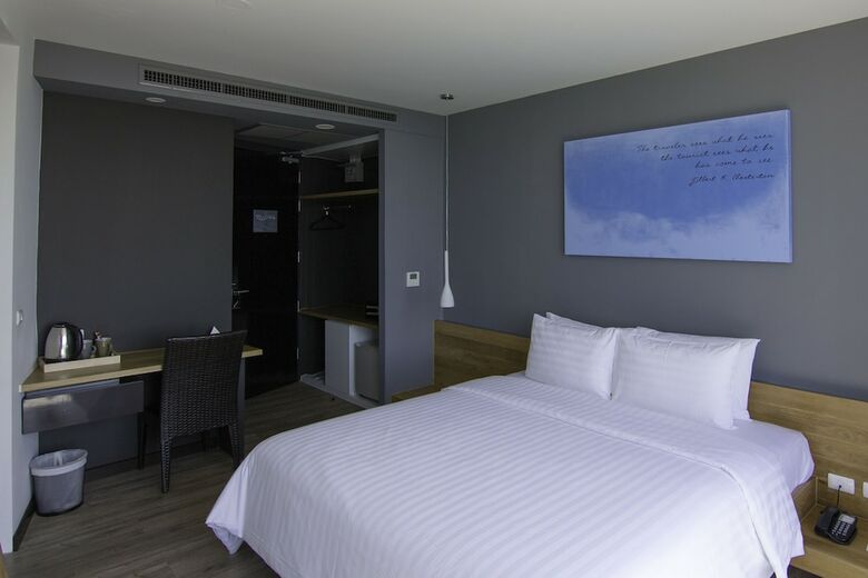 Kalm Bangsaen Hotel