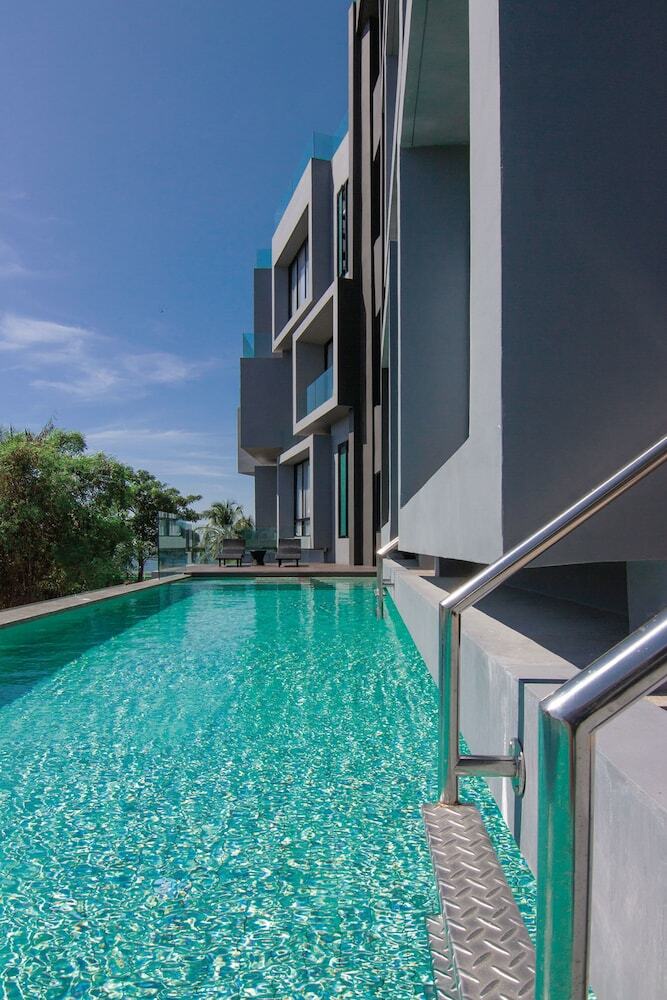 Kalm Bangsaen Hotel