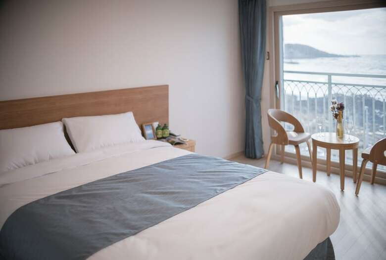 Mon Dieu Hotel