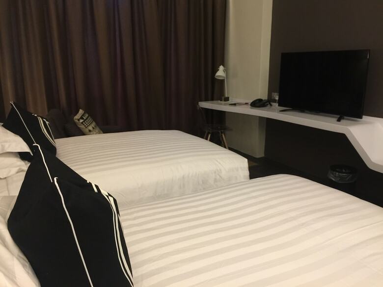 M Roof Hotel & Residences