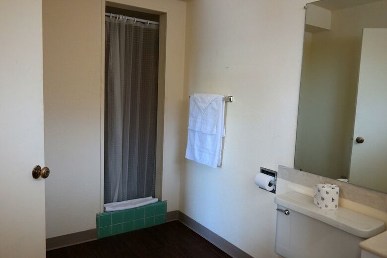 Motel River Park Inn