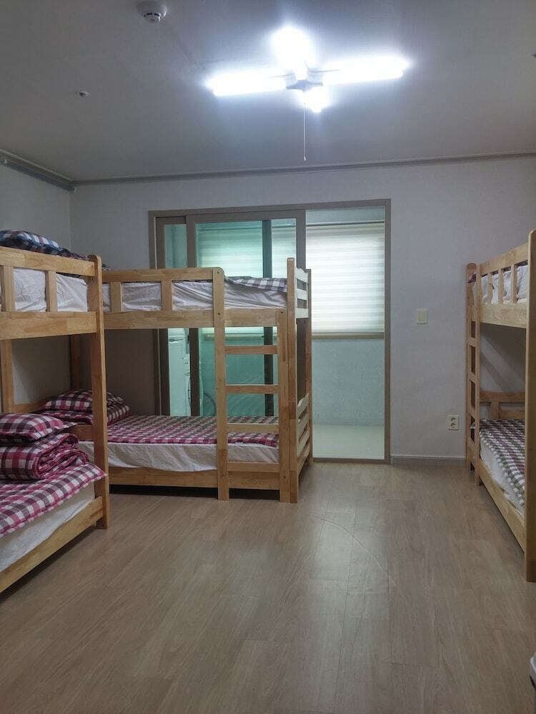 Hostal Jiin Hostel & Guesthouse