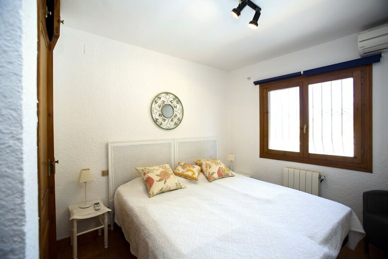 013 Villa Pinos