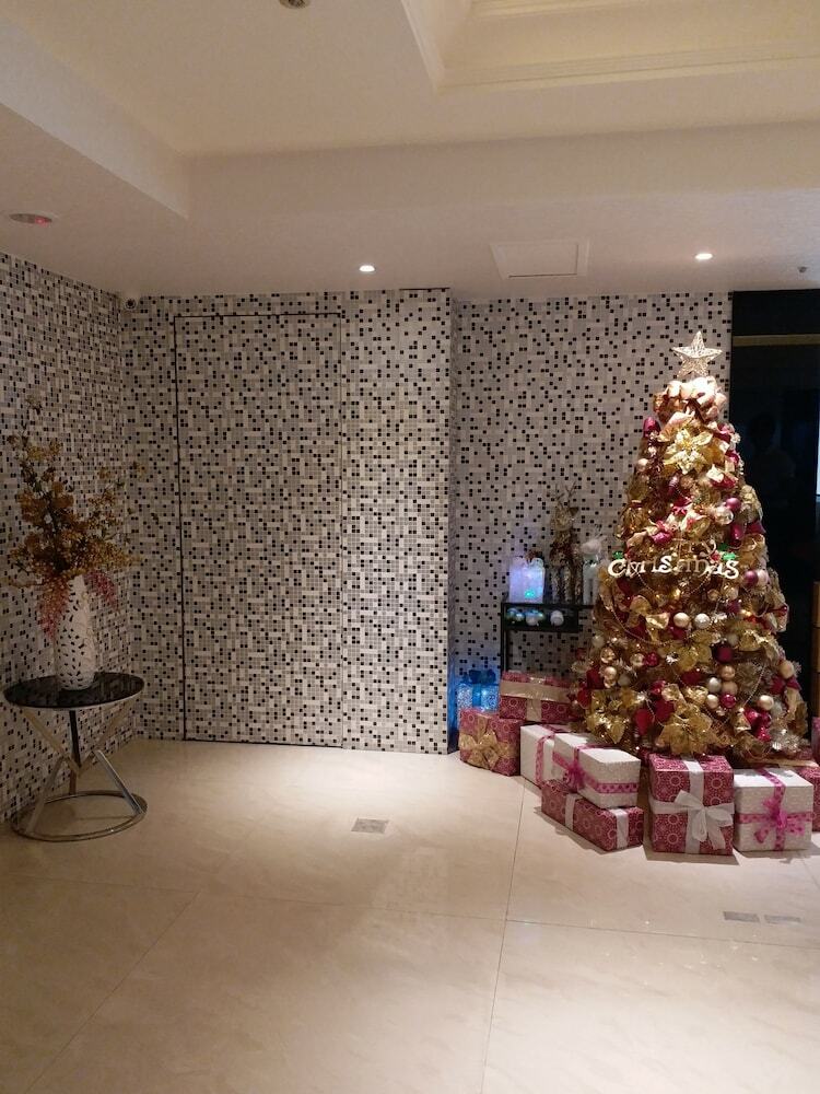 Hon Dow Hotel