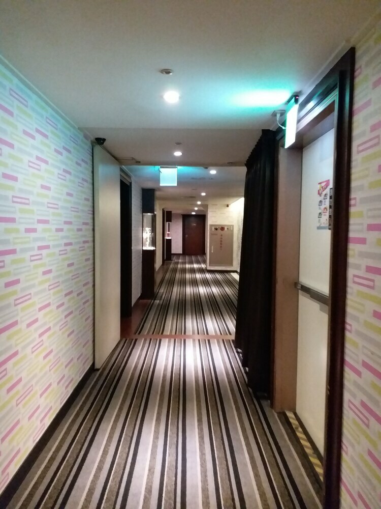 Hon Dow Hotel