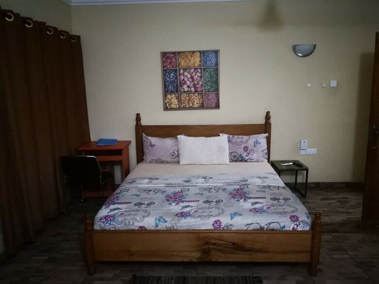 Hotel The Golden Apple Guest House