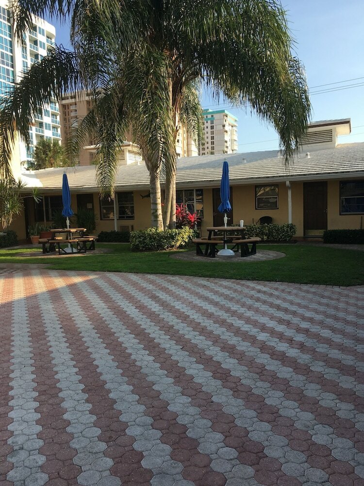 Hotel Sea Steps Suites