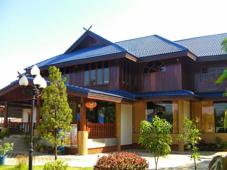 Hotel Suandarbporn Resort Mae Sot