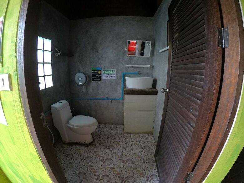 Hostal Love Station Hostel