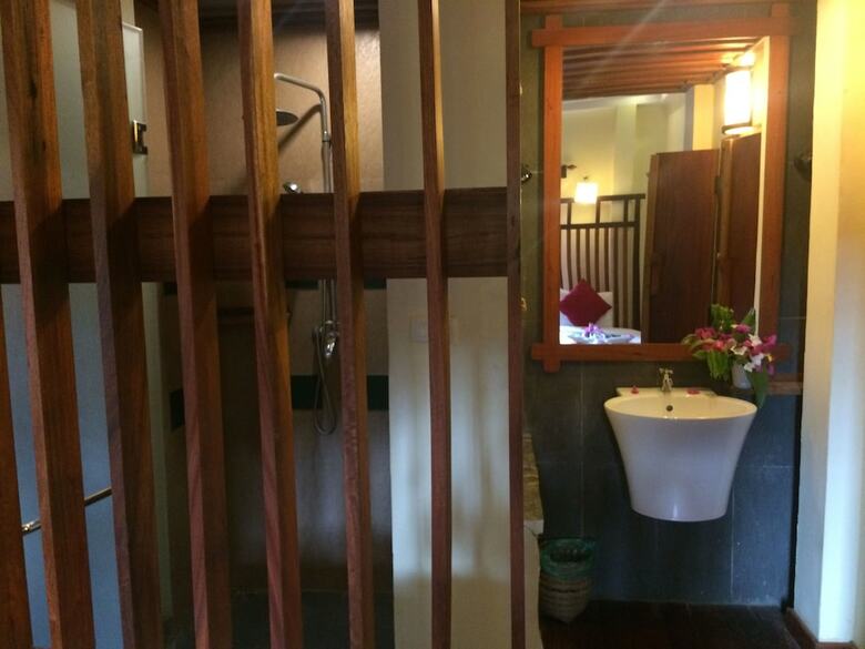 Hotel Chaluenxay Villa