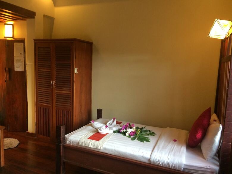 Hotel Chaluenxay Villa