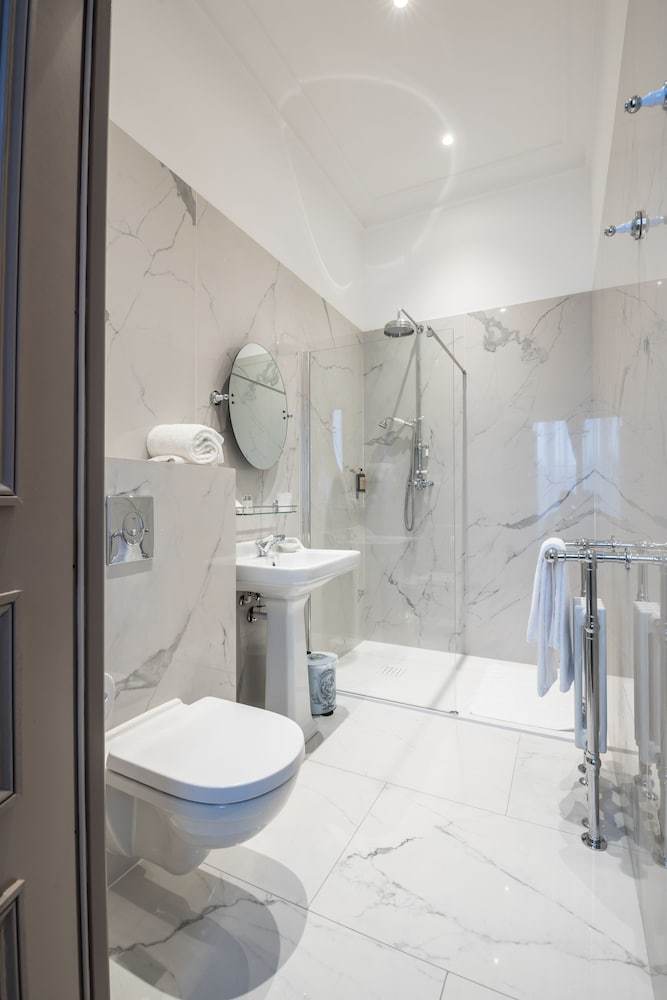 Hotel Ch�teau De Montabert