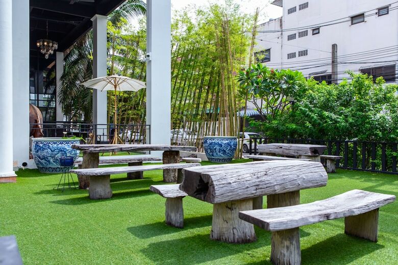 Hotel Town In Town Garden Resort