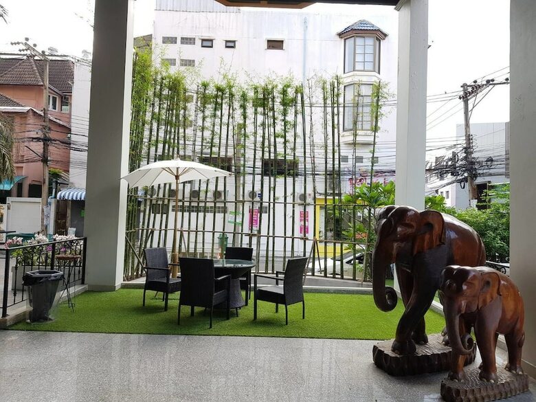Hotel Town In Town Garden Resort