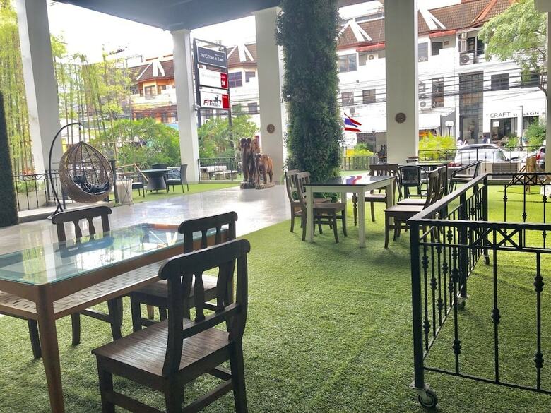 Hotel Town In Town Garden Resort