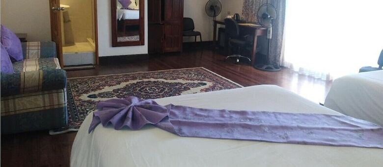 Safari Lodge Baguio By Log Cabin Hotel