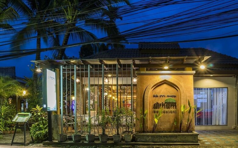 Hotel Bangtao Beach Chalet