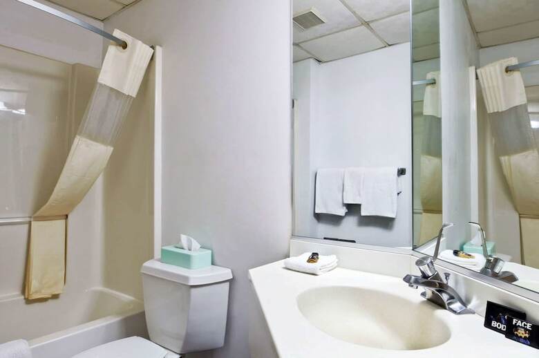 Motel Travelodge By Wyndham Niagara Falls