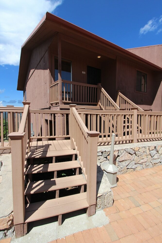 Crown Point Condominiums, A Vri Resort