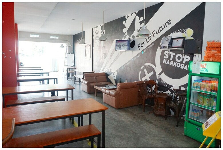 Hostal Budi House & Food Station