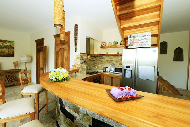 Breezy Point Villas