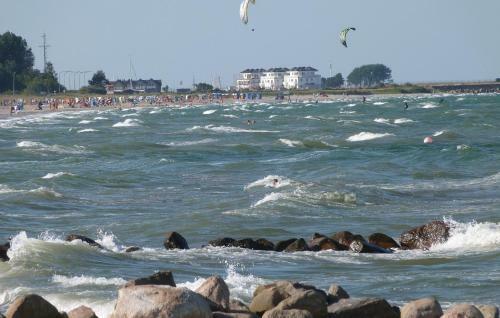Wei�e Strandvilla/56a O